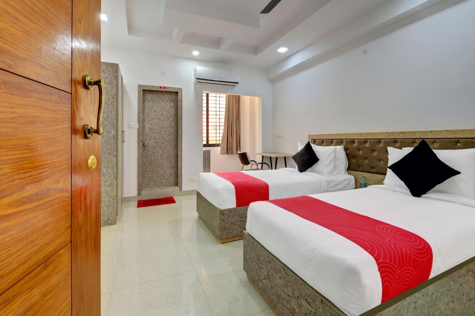 Super Grand Collection O Near Sarjapur Road Near 7D Voyage Ξενοδοχείο Μπανγκαλόρ Εξωτερικό φωτογραφία