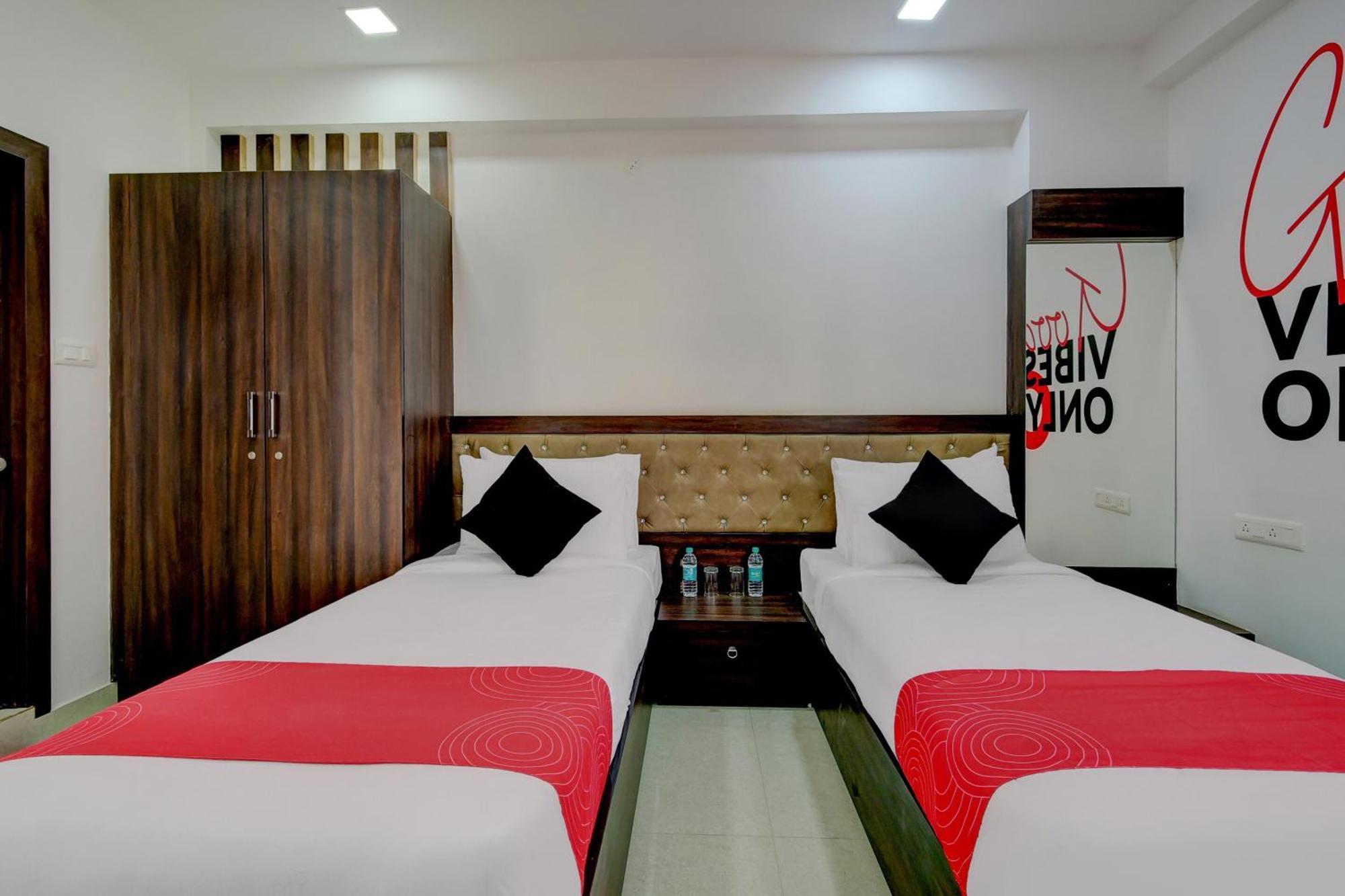 Super Grand Collection O Near Sarjapur Road Near 7D Voyage Ξενοδοχείο Μπανγκαλόρ Εξωτερικό φωτογραφία