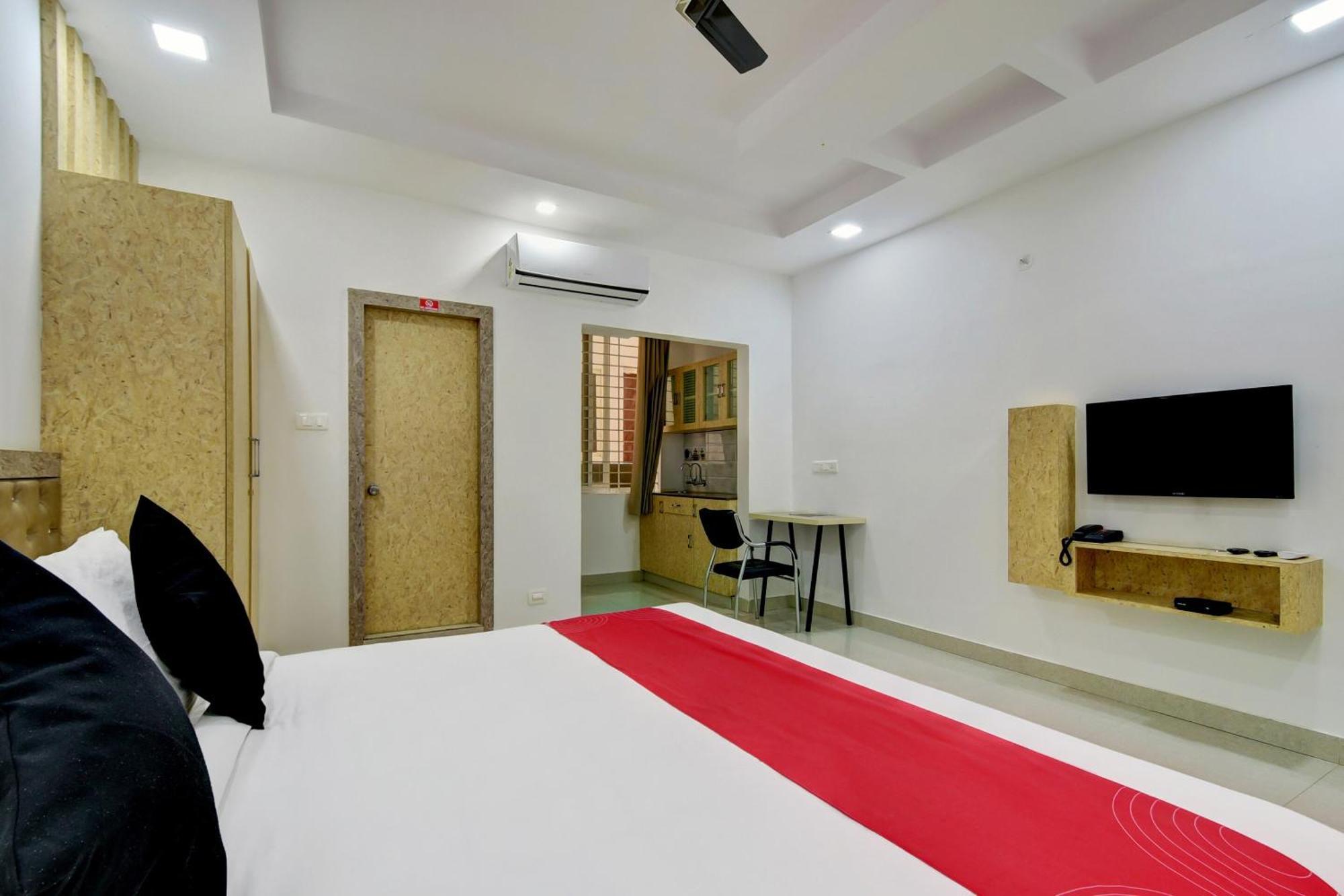 Super Grand Collection O Near Sarjapur Road Near 7D Voyage Ξενοδοχείο Μπανγκαλόρ Εξωτερικό φωτογραφία